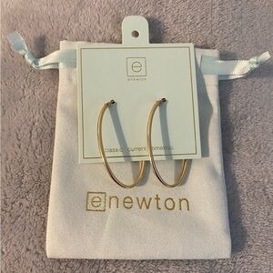 ENewton Oval Gold 2" Hoop - Smooth